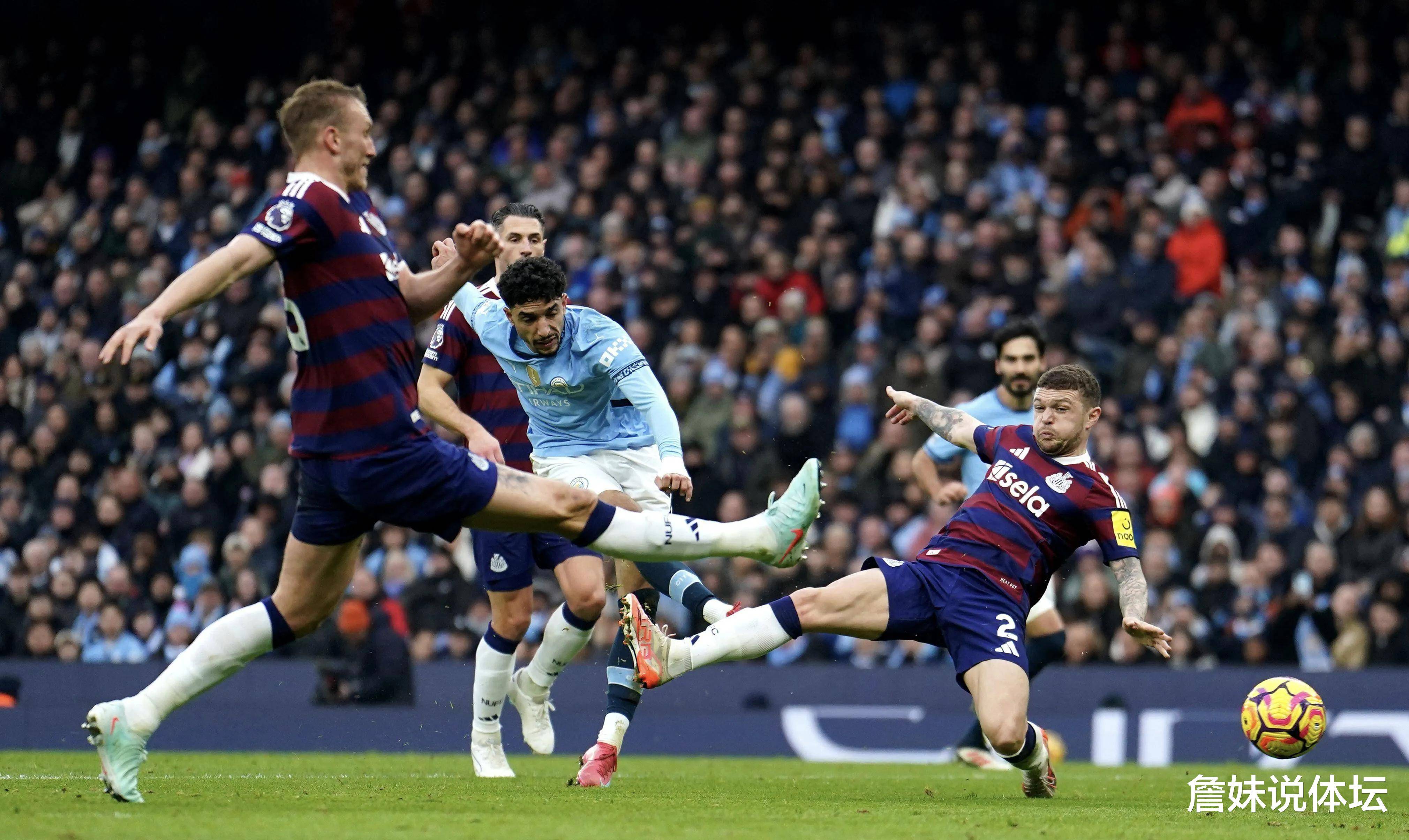 英格兰超级联赛:曼联逼平曼城取得分的简单介绍 英格兰超级联赛:曼联逼平曼城取得分的简单介绍