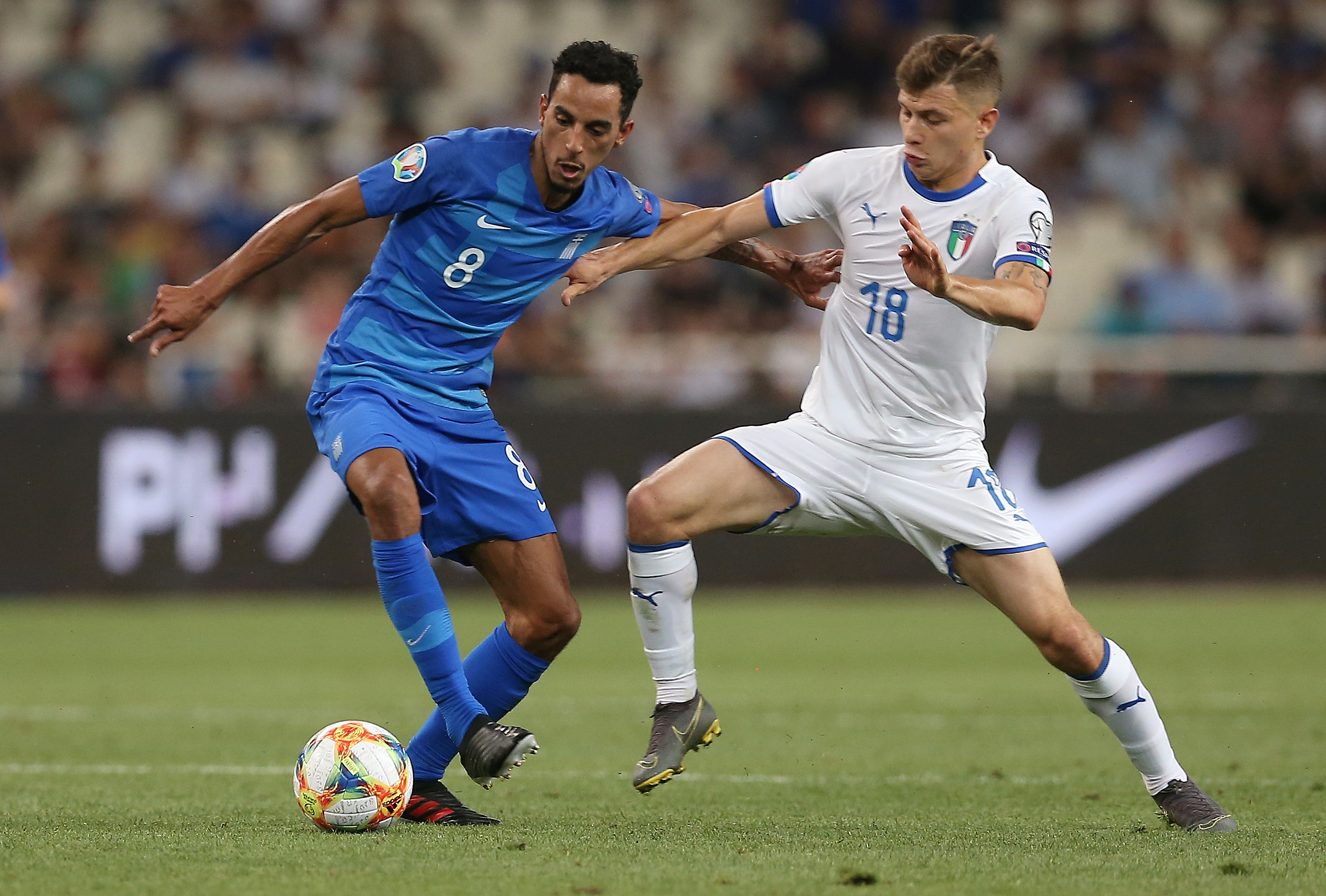 希腊国家队取得小胜，晋级希望依然存留