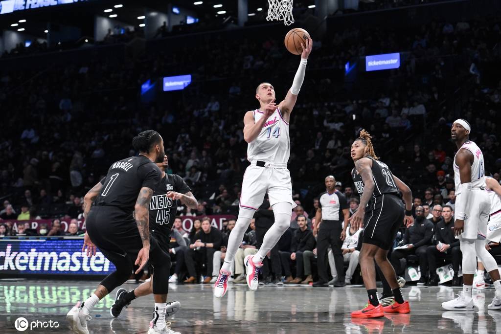 篮网双核联手受挫，被热火击败收获连败的简单介绍