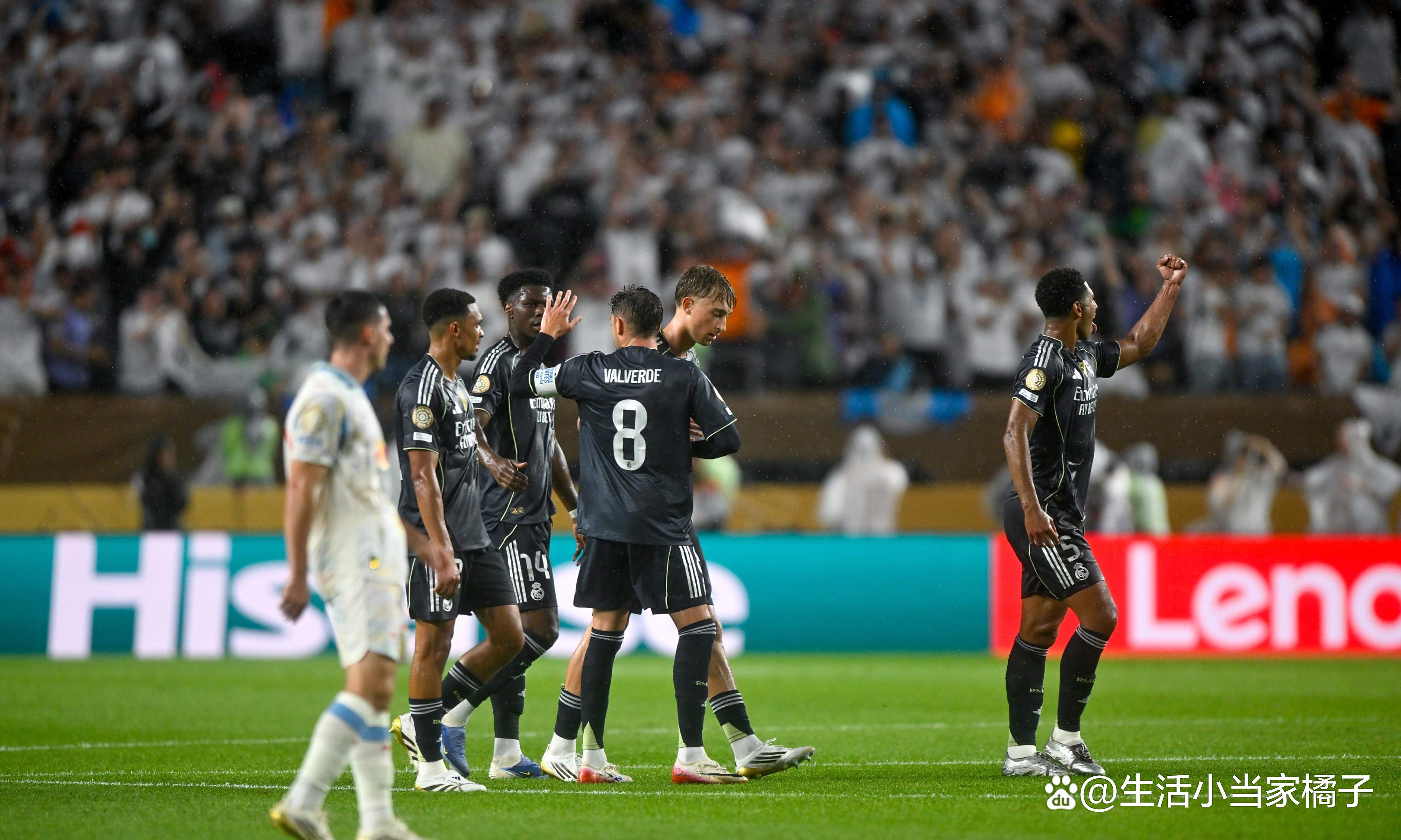 尤文图斯在淘汰赛中惨遭淘汰，球迷心碎无比