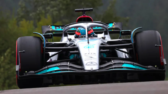 阿斯顿马丁险胜威廉姆斯,拉塞尔扛起全队的简单介绍 阿斯顿马丁险胜威廉姆斯,拉塞尔扛起全队的简单介绍