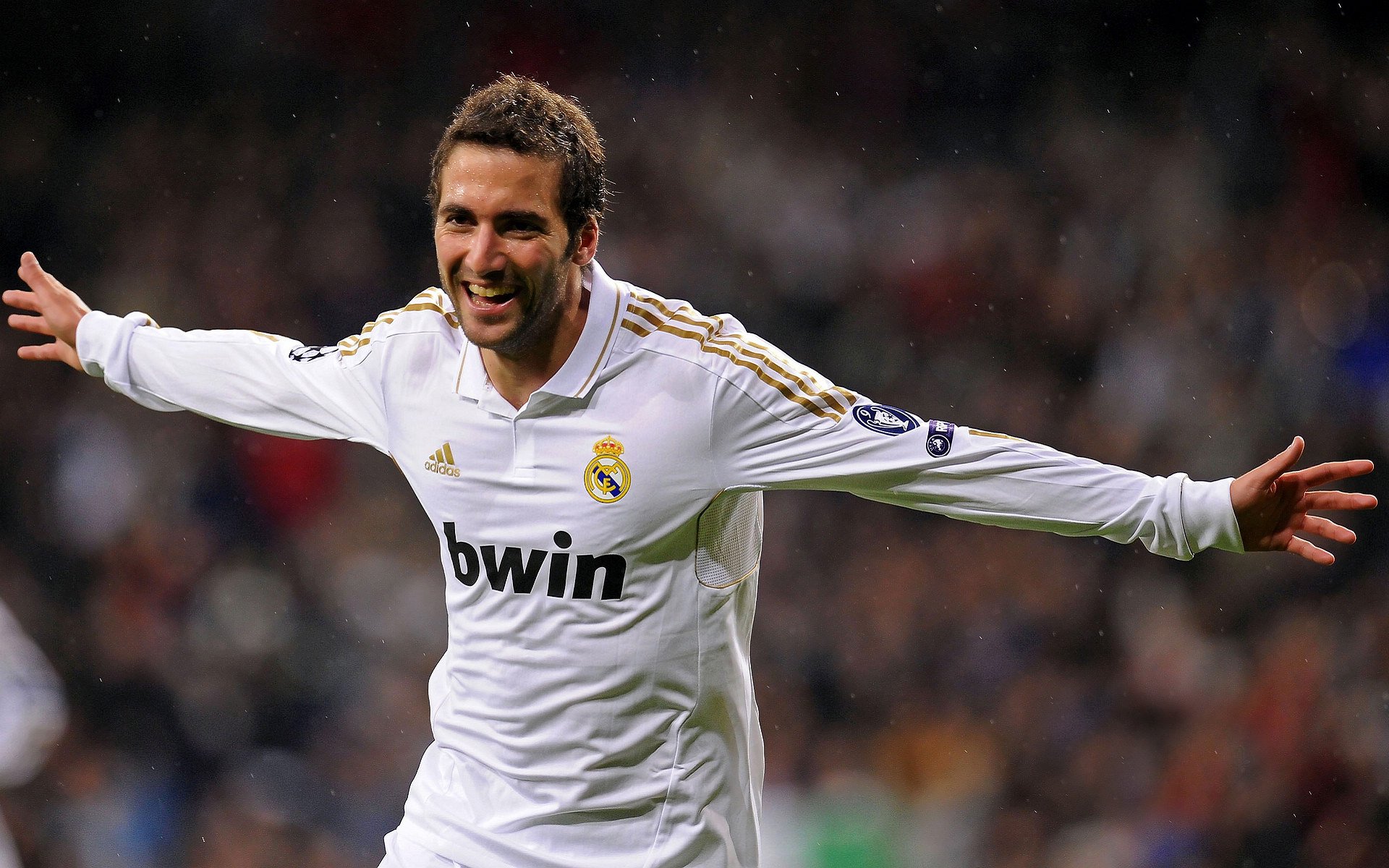 世纪对决的意外英雄，拉亚一扑定江山，皇马险胜毕尔巴鄂登顶