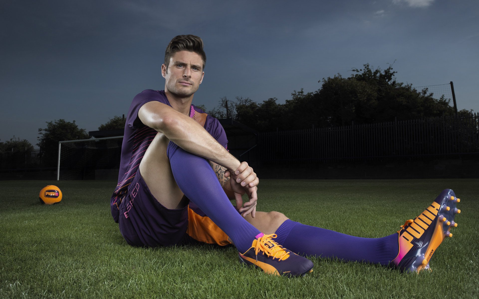 格纳布里闪耀，哥斯达黎加与喀麦隆的较量中见证唯一性时刻