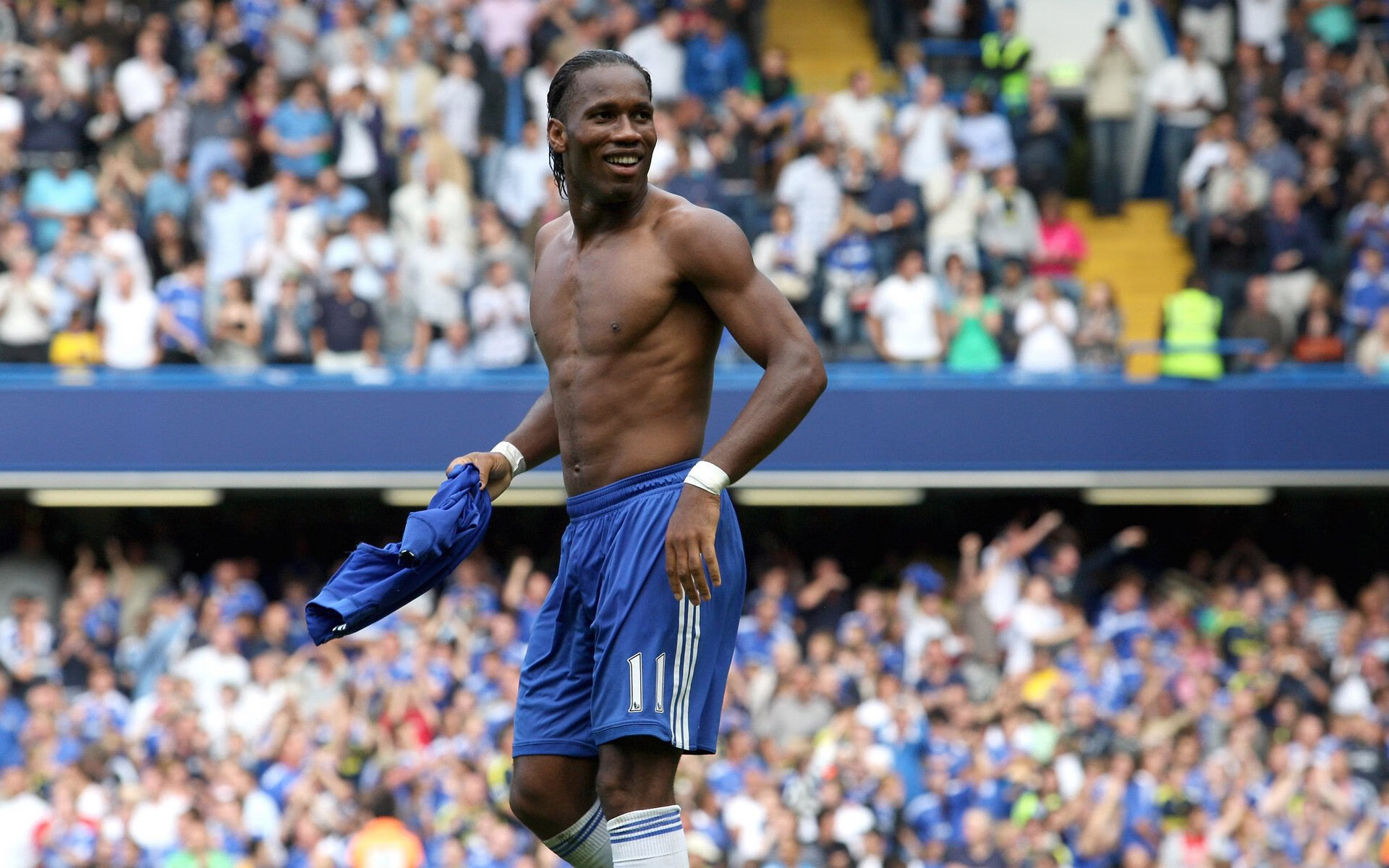 铁卫破门定乾坤！德里赫特连续建功助AC米兰碾压宿敌国际米兰