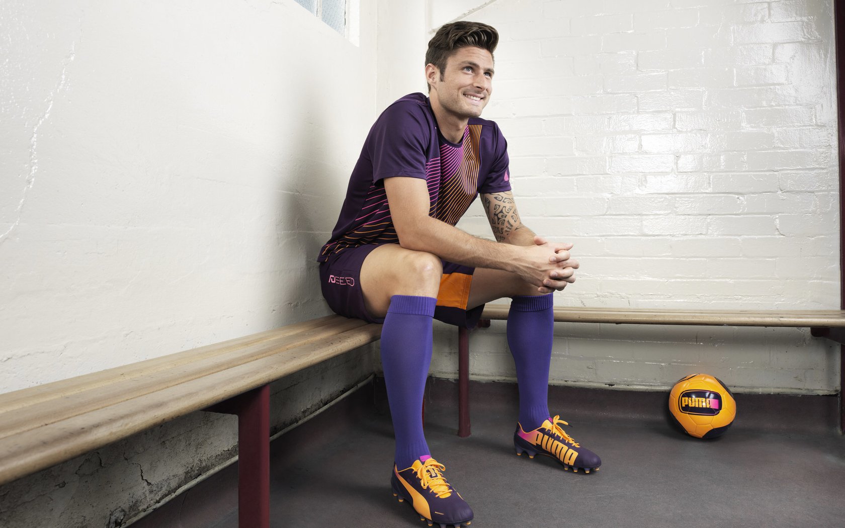 穆勒扛旗，红牛狂奔，莱比锡奇迹夜如何逆转红军神话